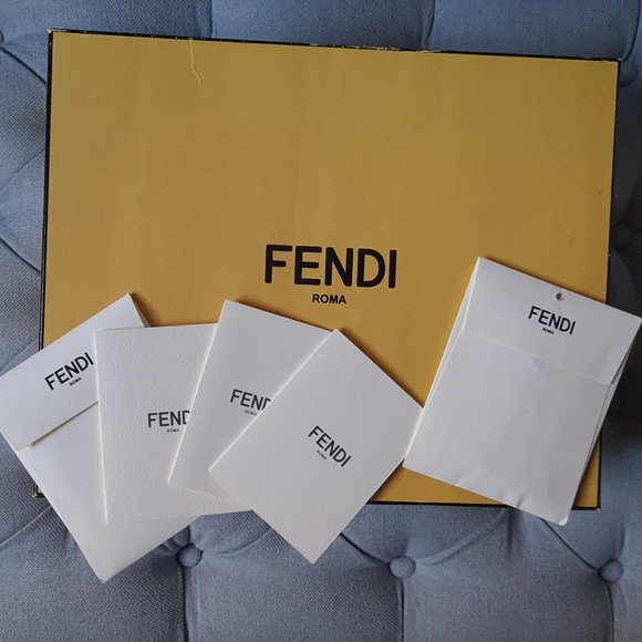 FENDI fur heels - Picture 16 of 17